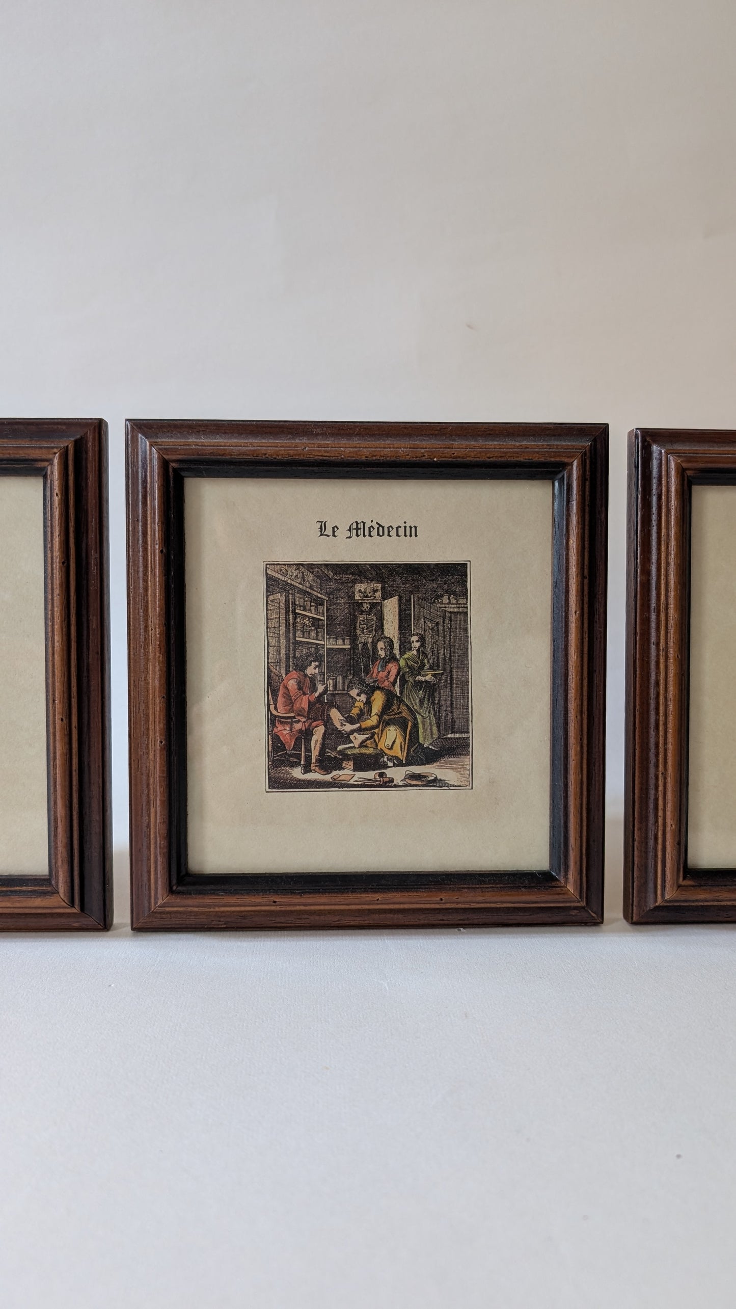 Ensemble de 3 cadres médicaux anciens