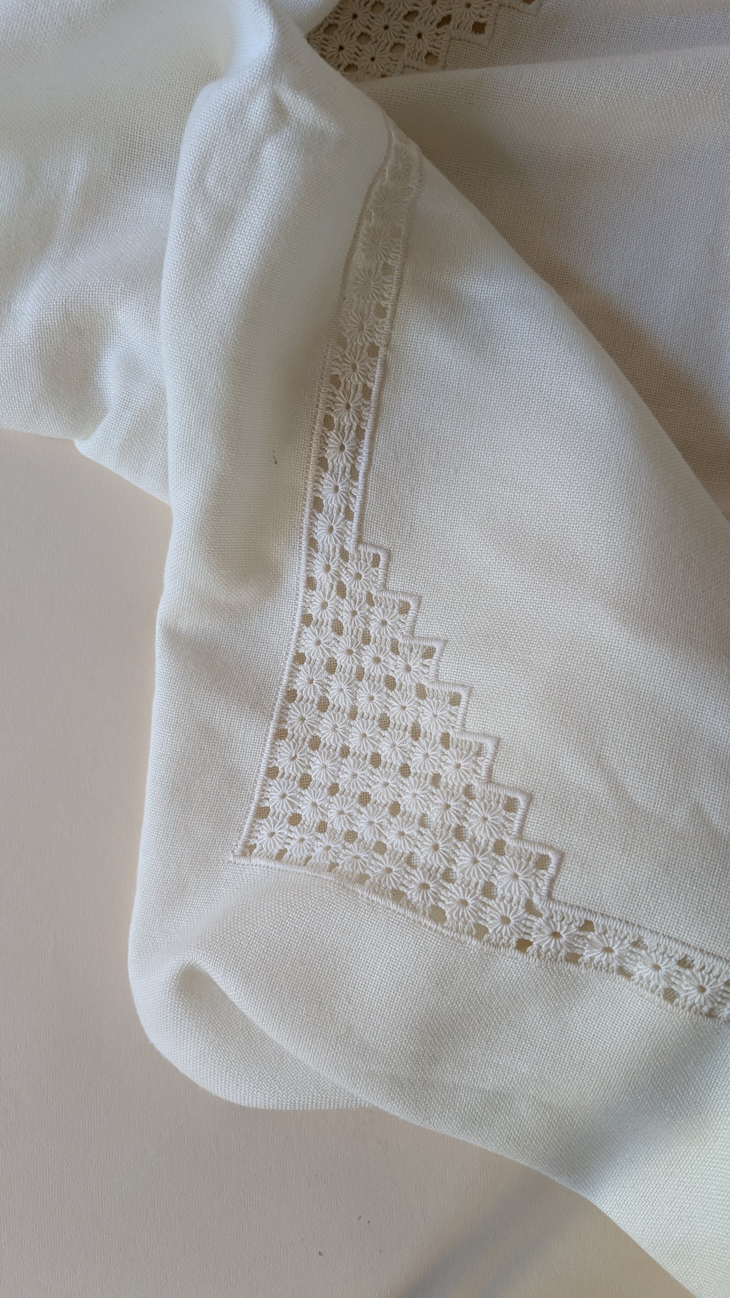 Nappe ancienne en coton blanc