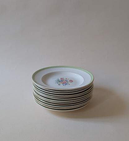 12 ASSIETTES CREUSES