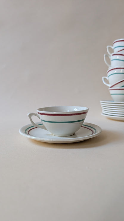 9 TASSES & COUPELLES