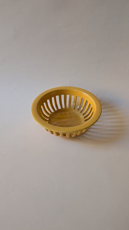 CORBEILLE EN CERAMIQUE