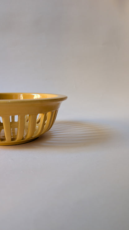 CORBEILLE EN CERAMIQUE