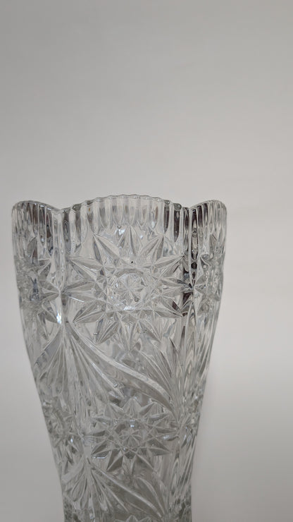 VASE EN VERRE CISELÉ