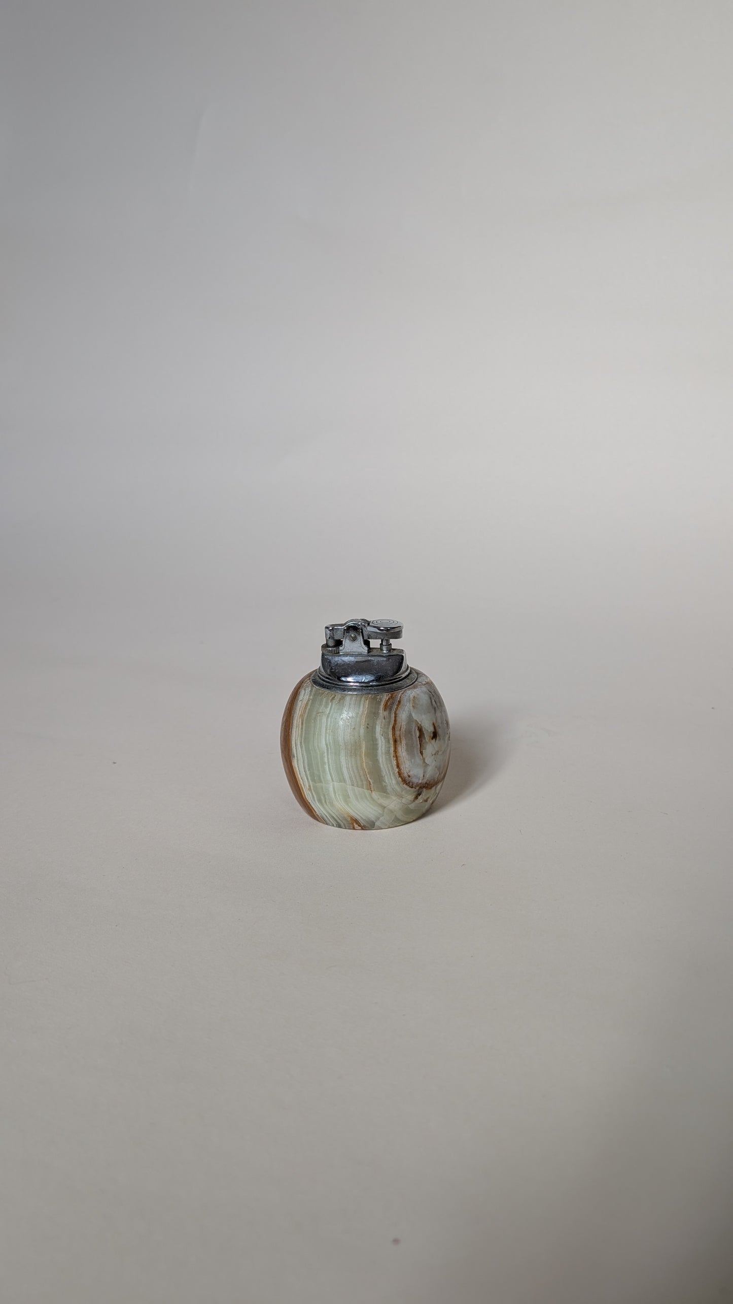 BRIQUET DE TABLE EN ONYX