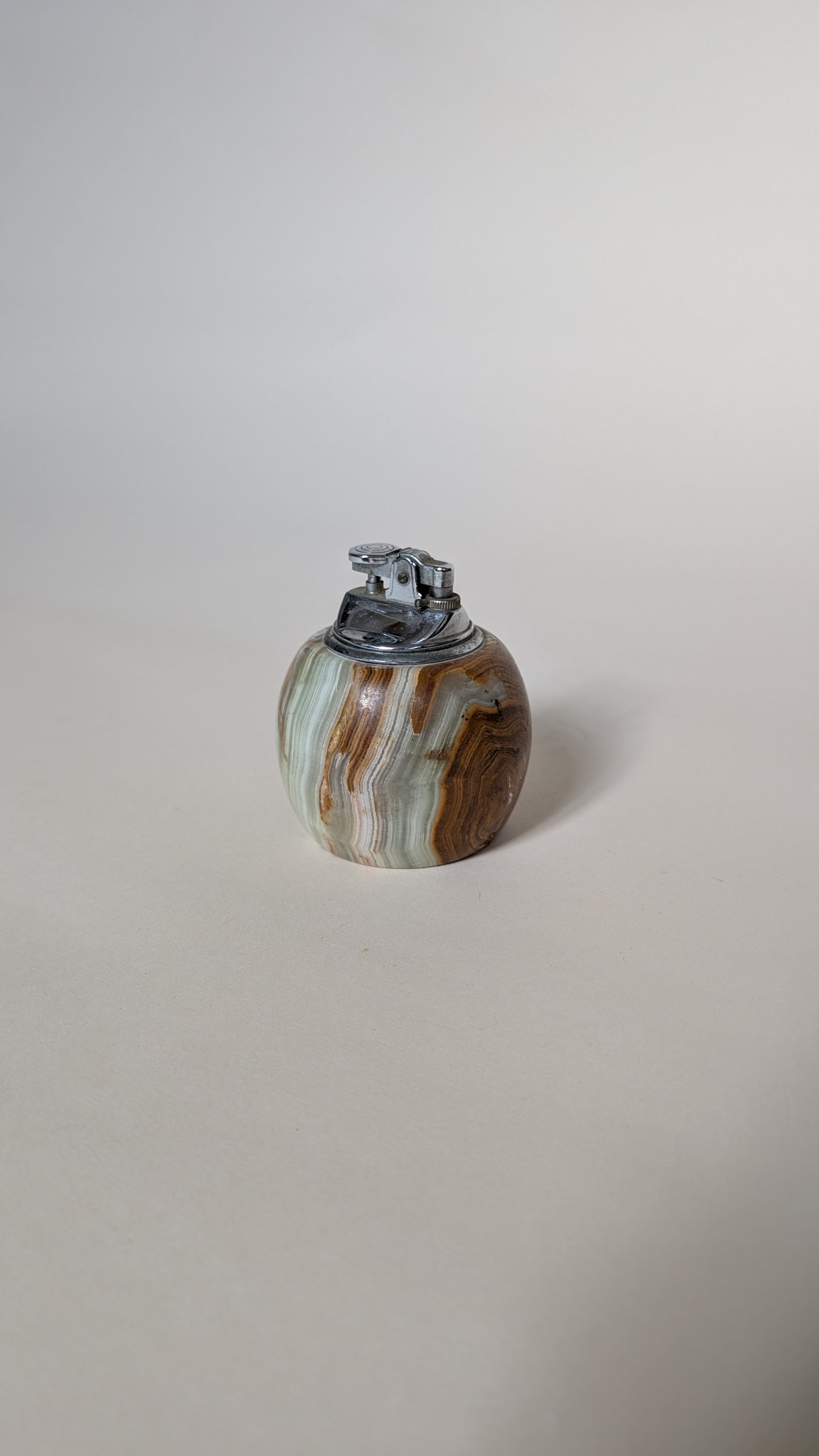 BRIQUET DE TABLE EN ONYX