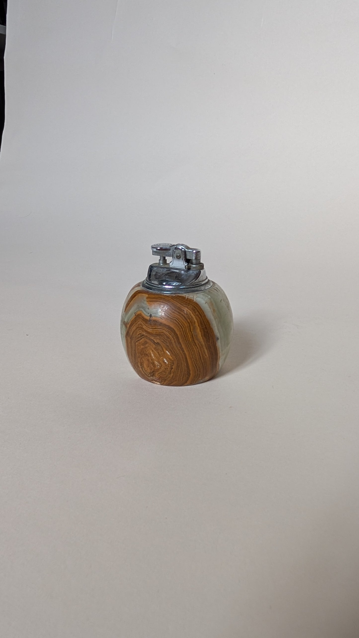 BRIQUET DE TABLE EN ONYX