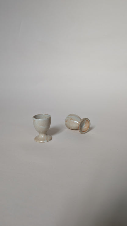 PAIRE DE COQUETIERS EN GRÈS