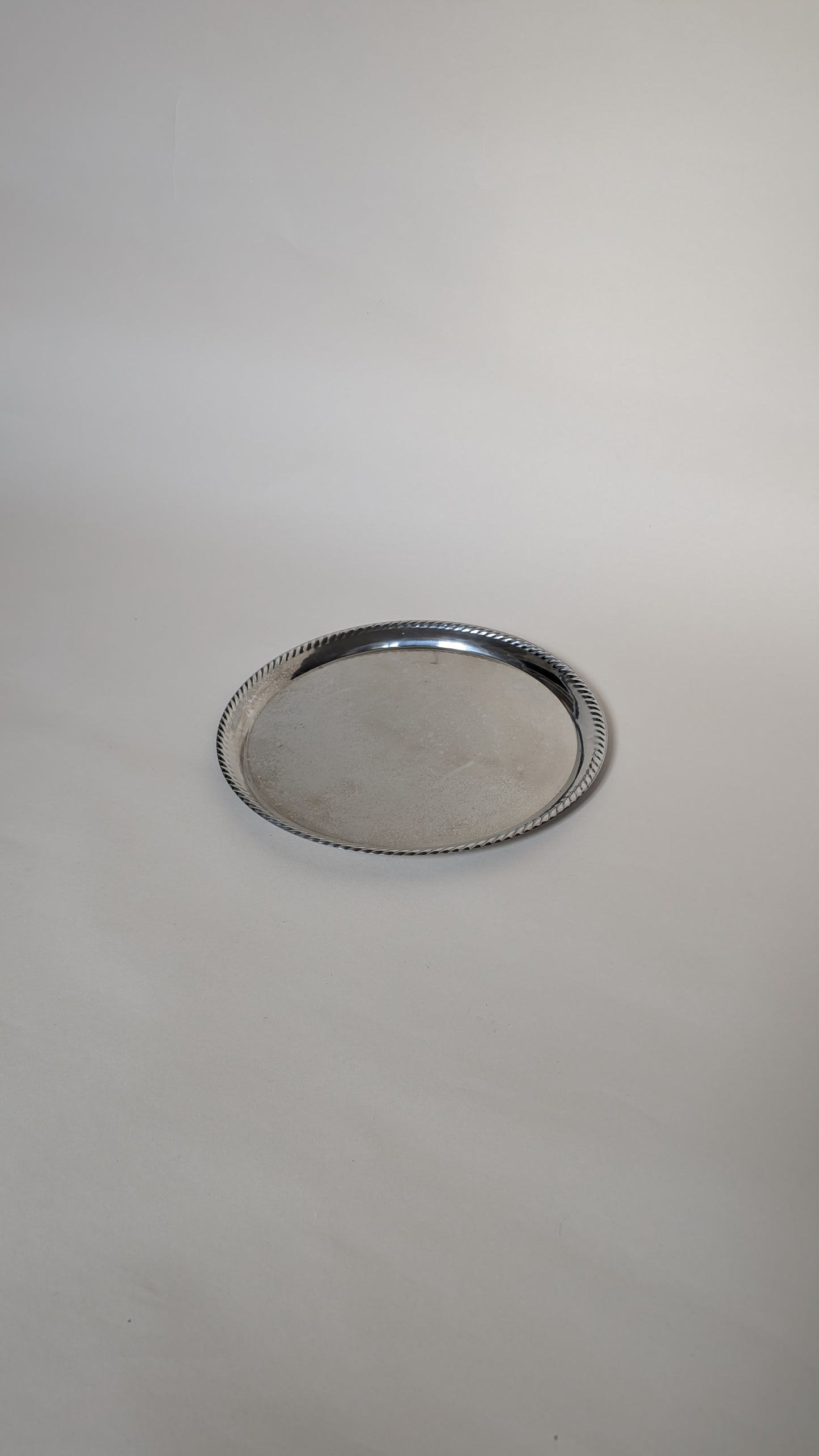 PLATEAU DE SERVICE ARGENTÉ