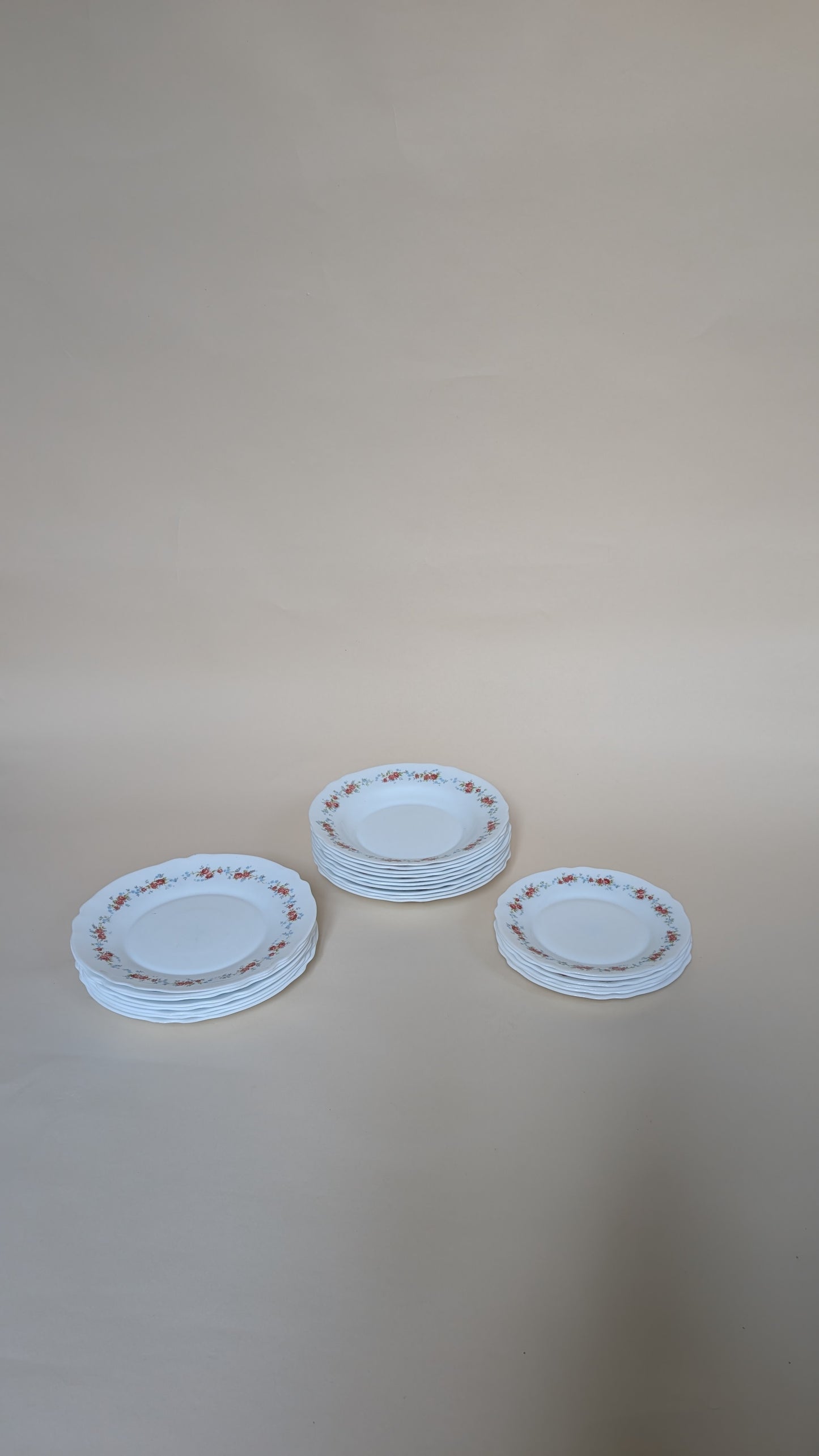 6 ASSIETTES À DESSERT