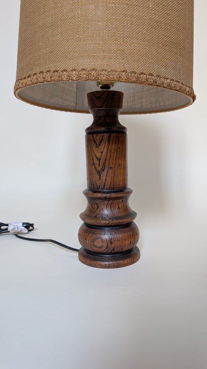 LAMPE EN BOIS BRUN