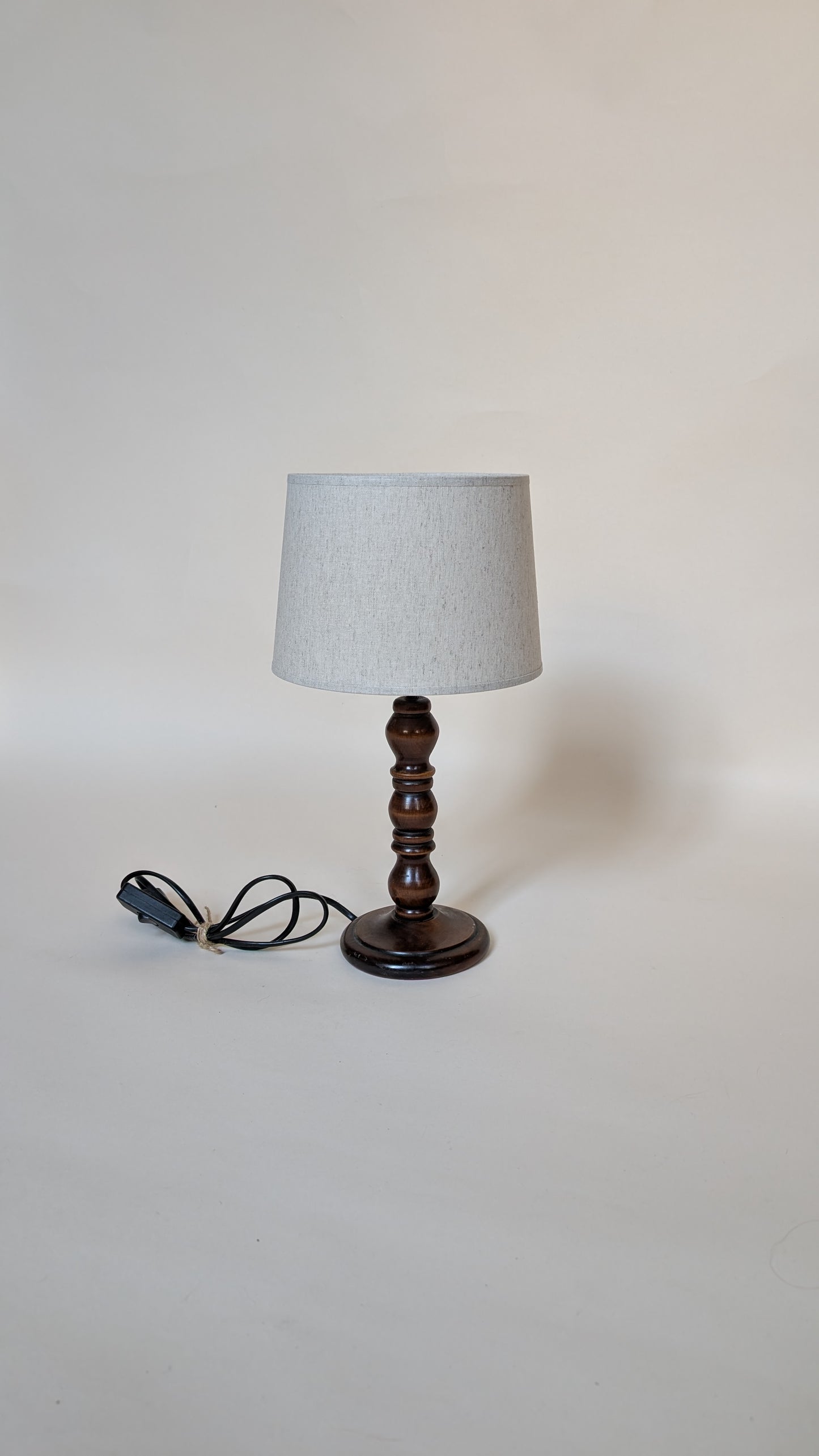 LAMPE EN BOIS TOURNÉ