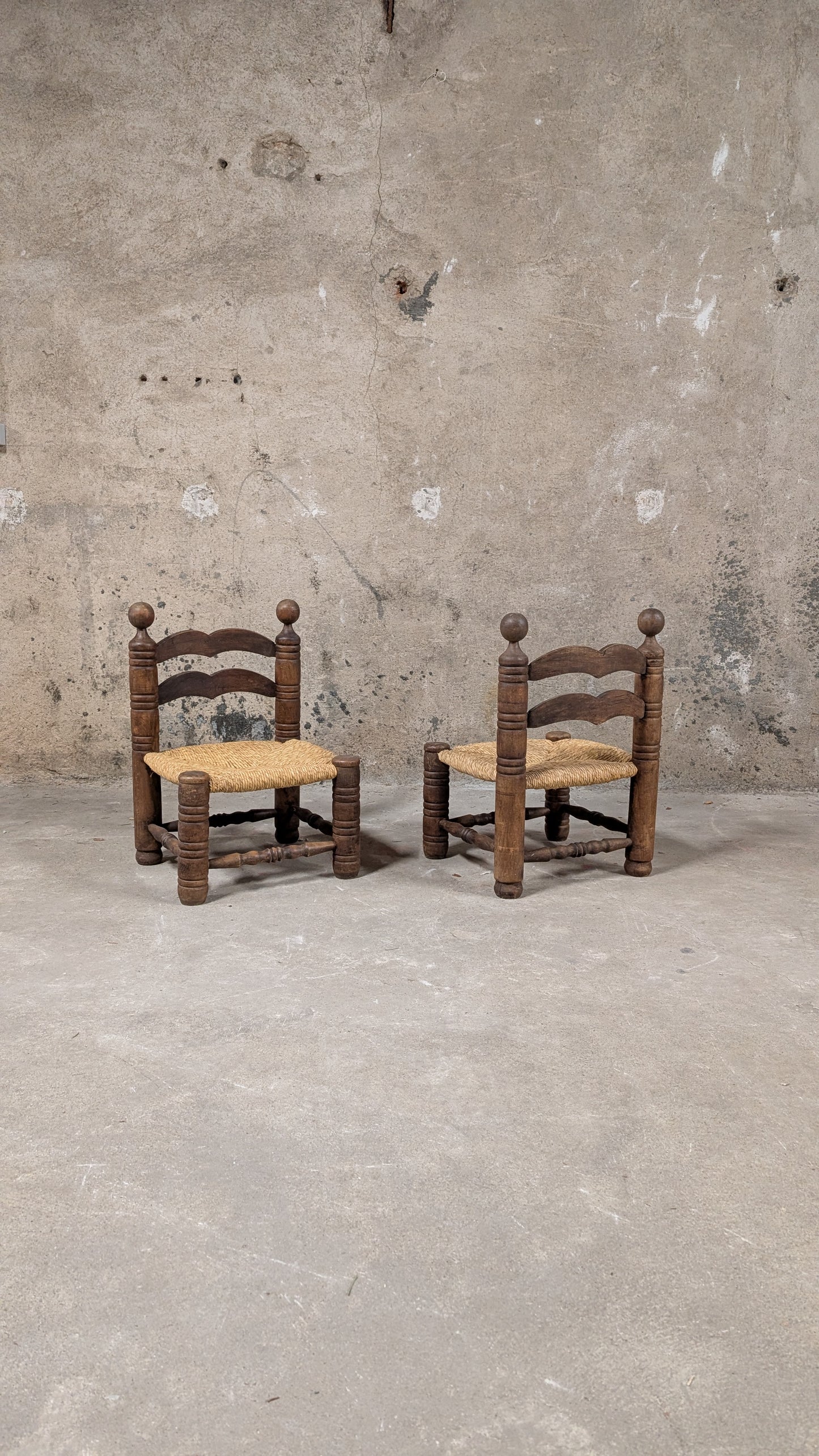 Paire de chaises basses