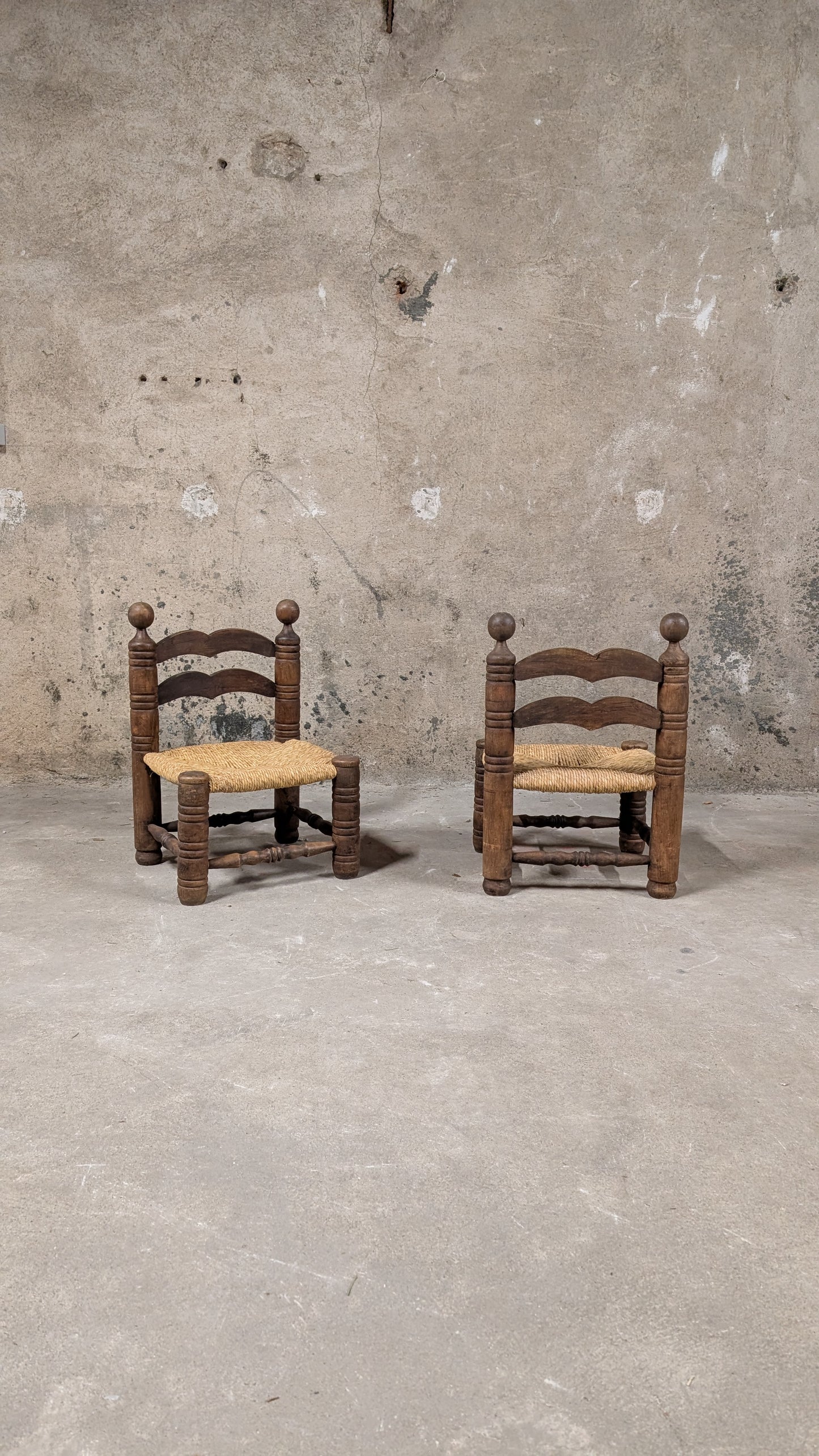 Paire de chaises basses