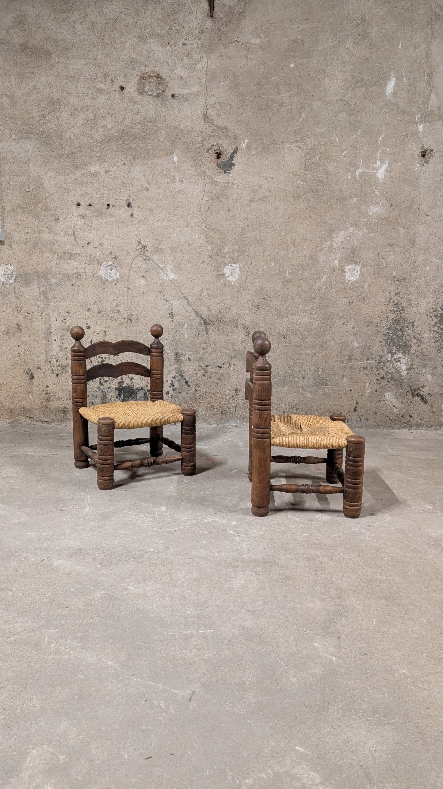 Paire de chaises basses