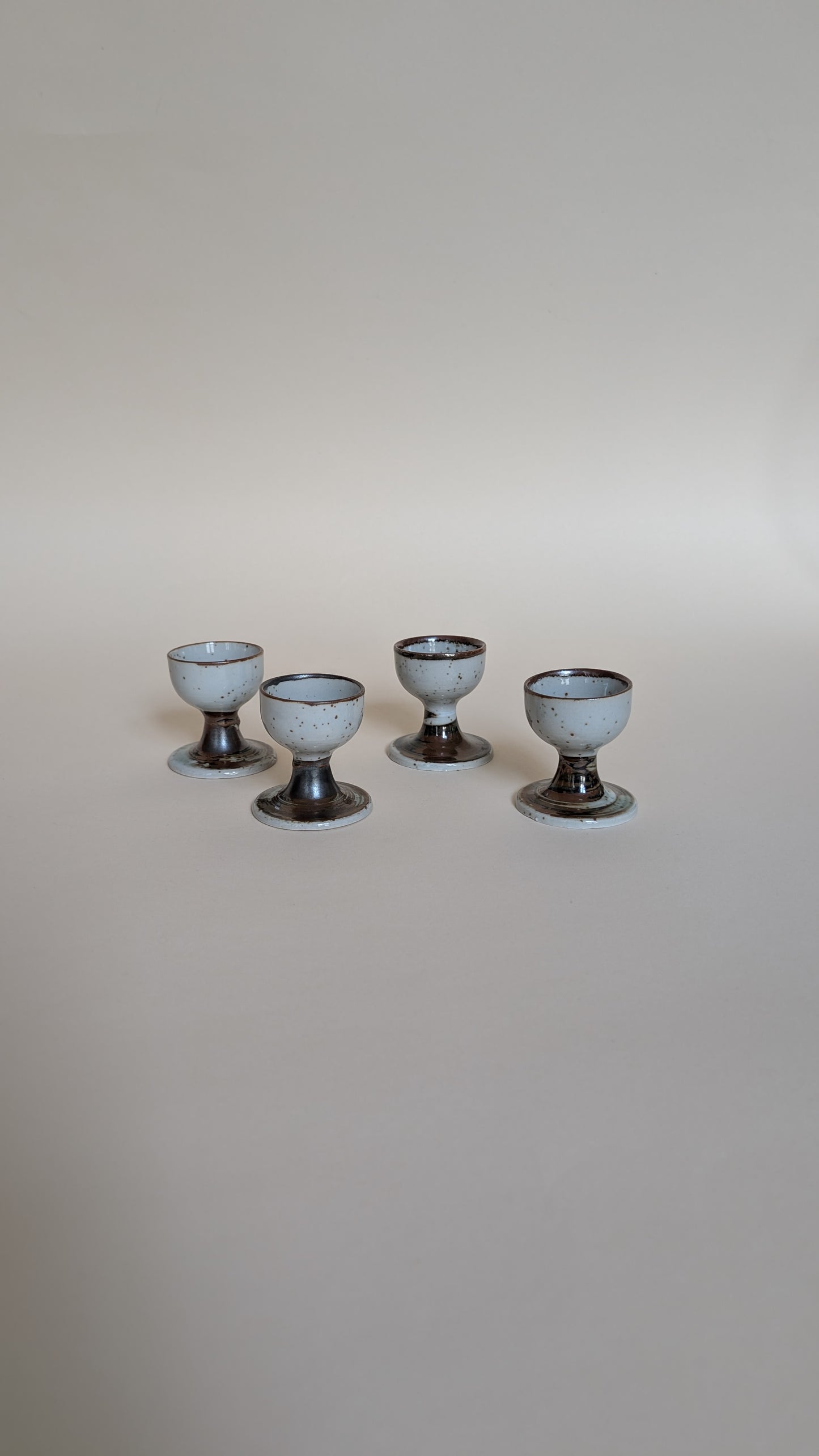 Ensemble de 4 coquetiers