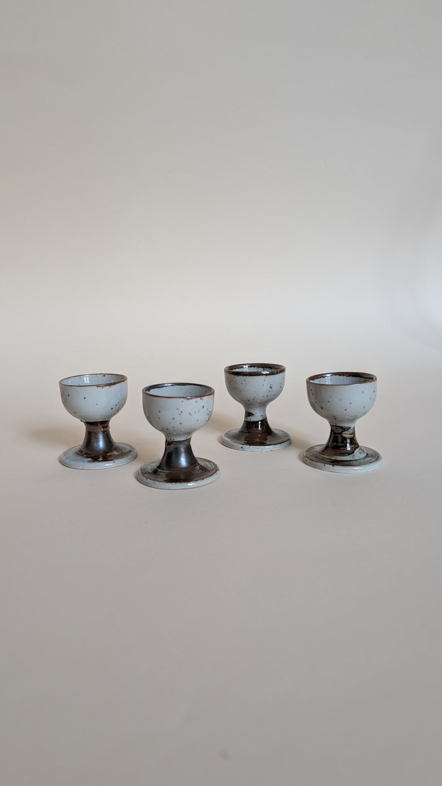 Ensemble de 4 coquetiers