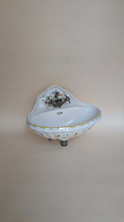 Ensemble de salle de bain en céramique peinte