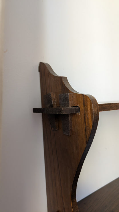 Étagère en bois