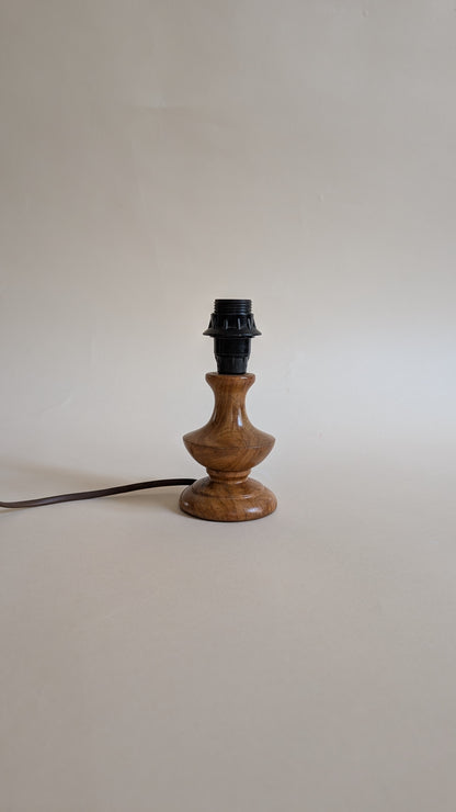 Petit pied de lampe vintage en bois tourné