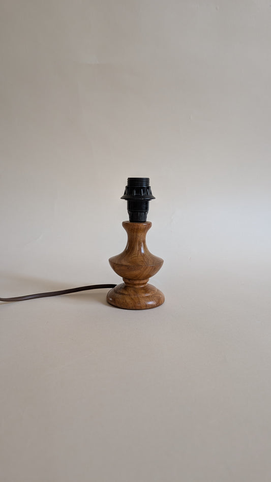 Petit pied de lampe vintage en bois tourné