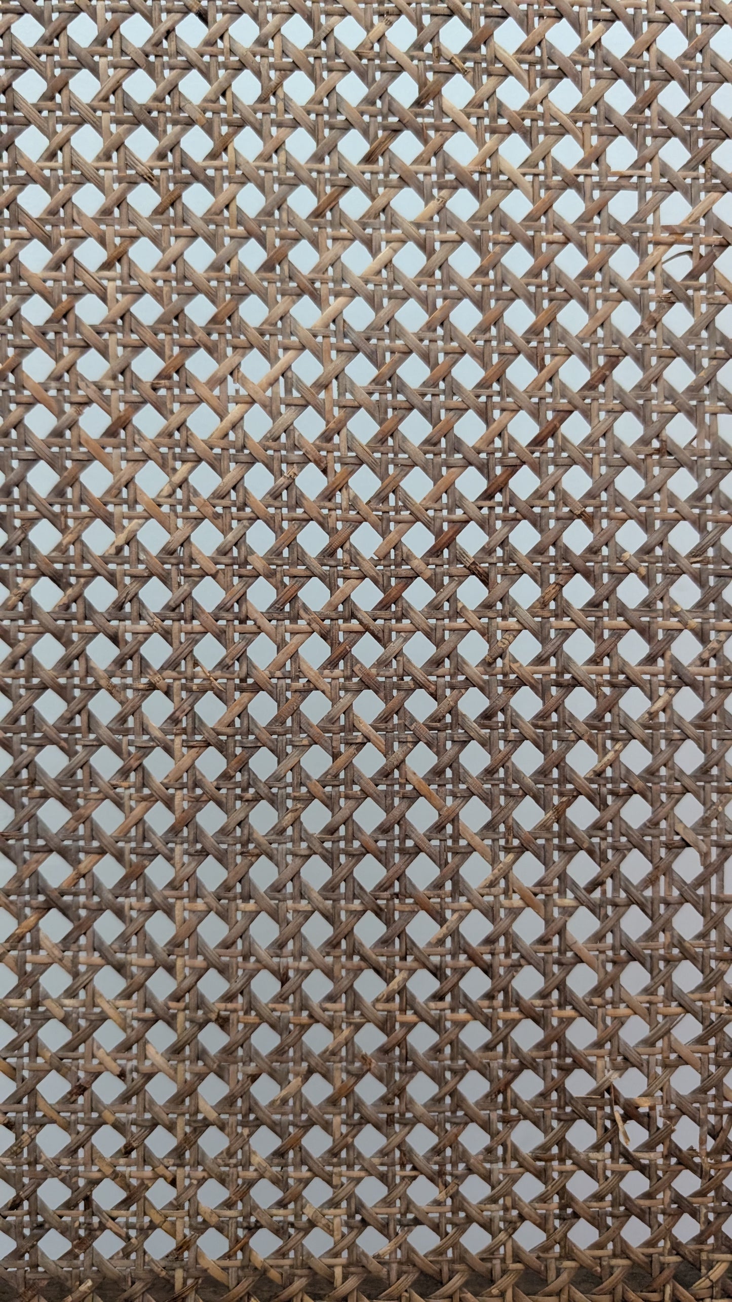 Fauteuil ancien de style Louis XVI en bois et cannage