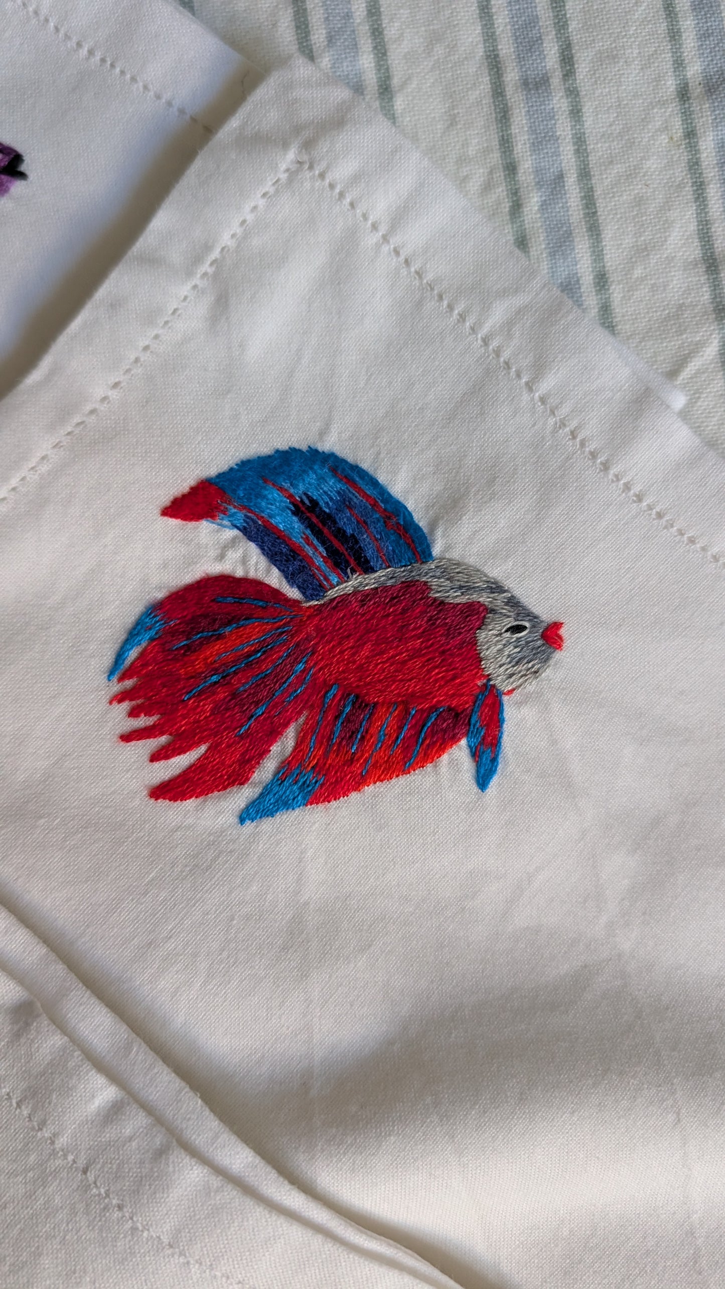 Ensemble de 6 serviettes brodées poissons