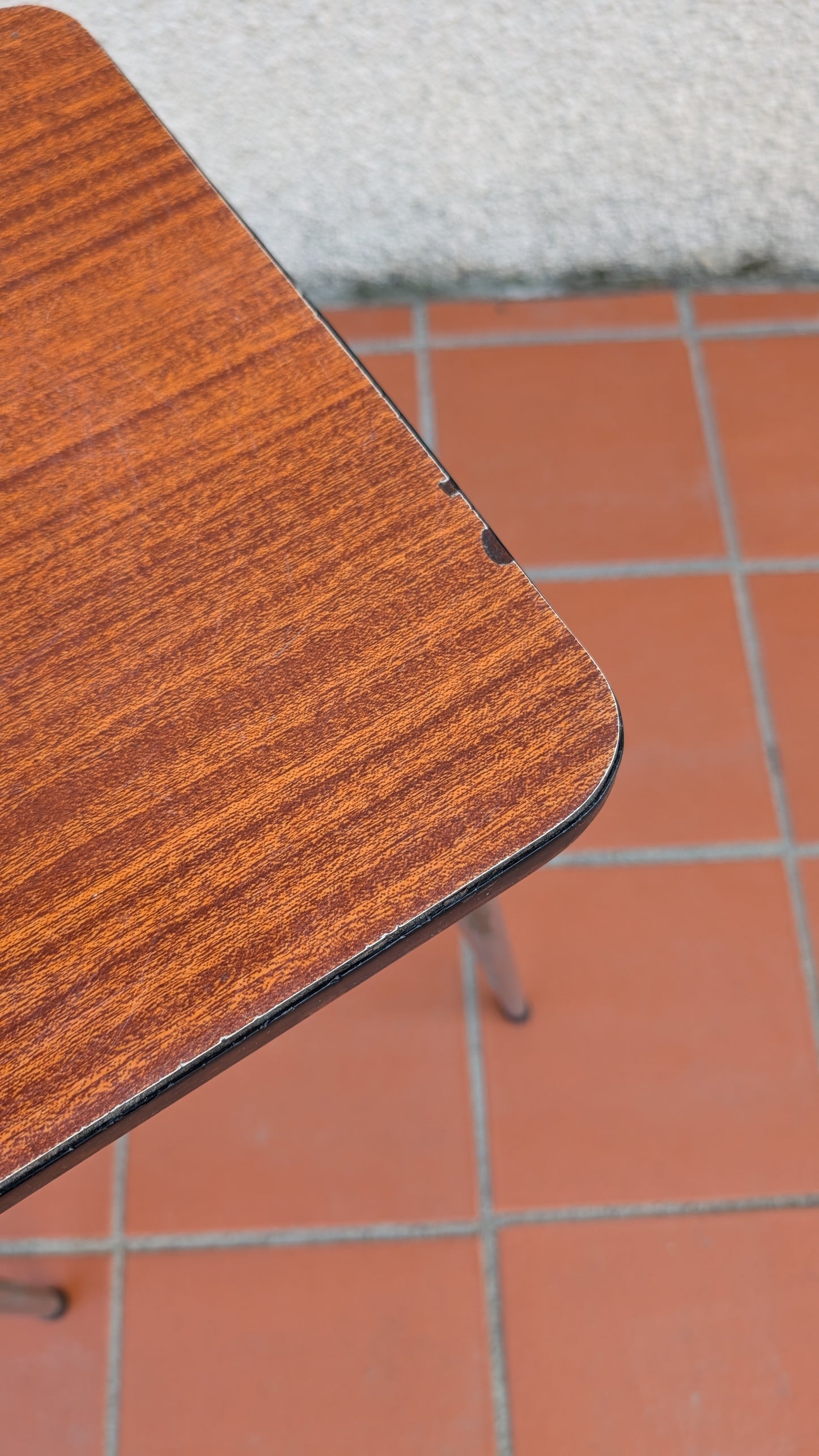 Tabouret en formica