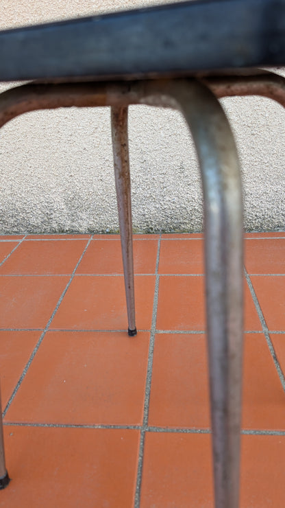 Tabouret en formica