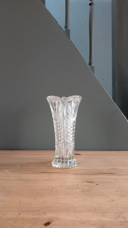 Vase en verre ciselé