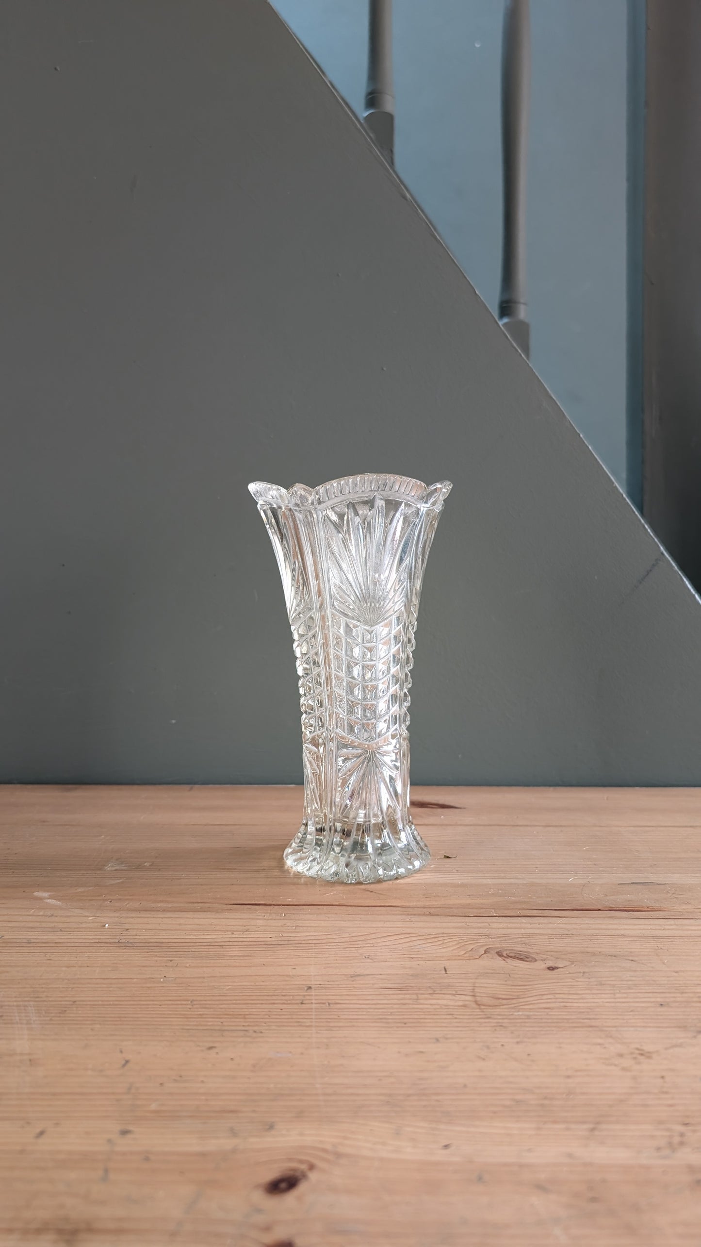 Vase en verre ciselé