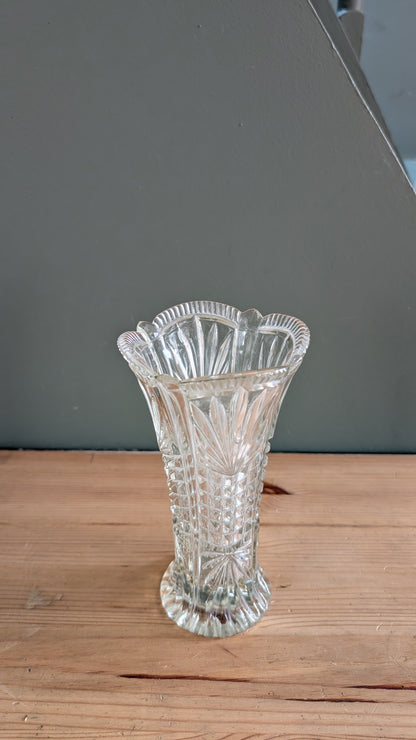 Vase en verre ciselé