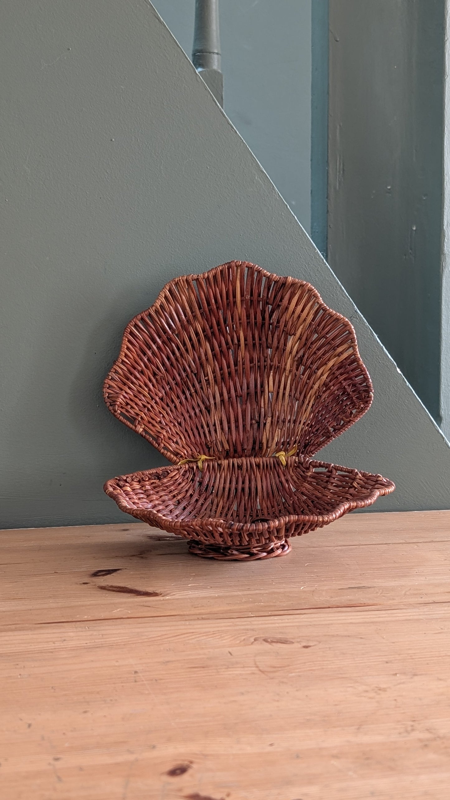 Boîte coquillage vintage en osier tressé