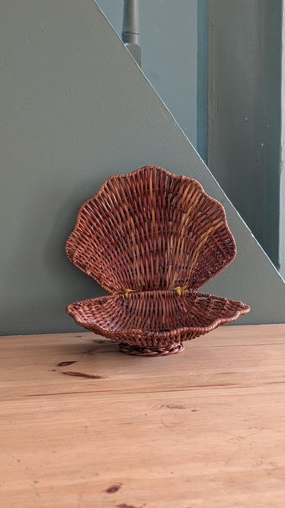 Boîte coquillage vintage en osier tressé