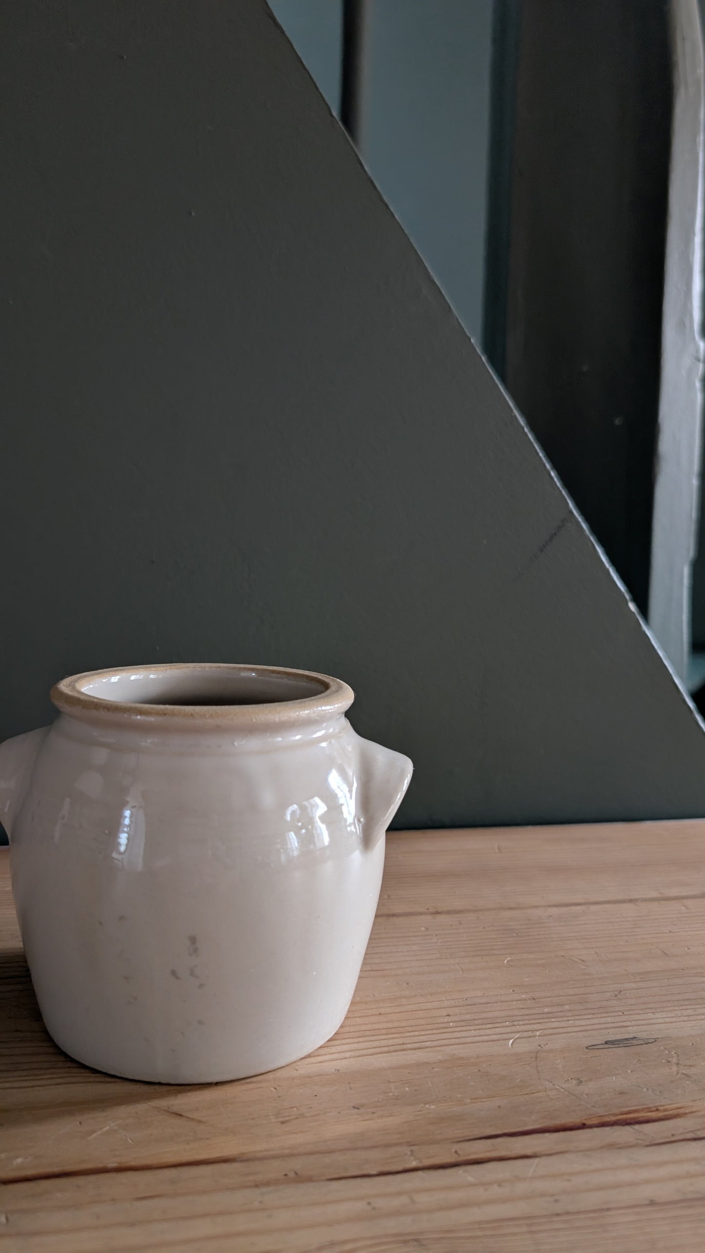 Pot en grès beige