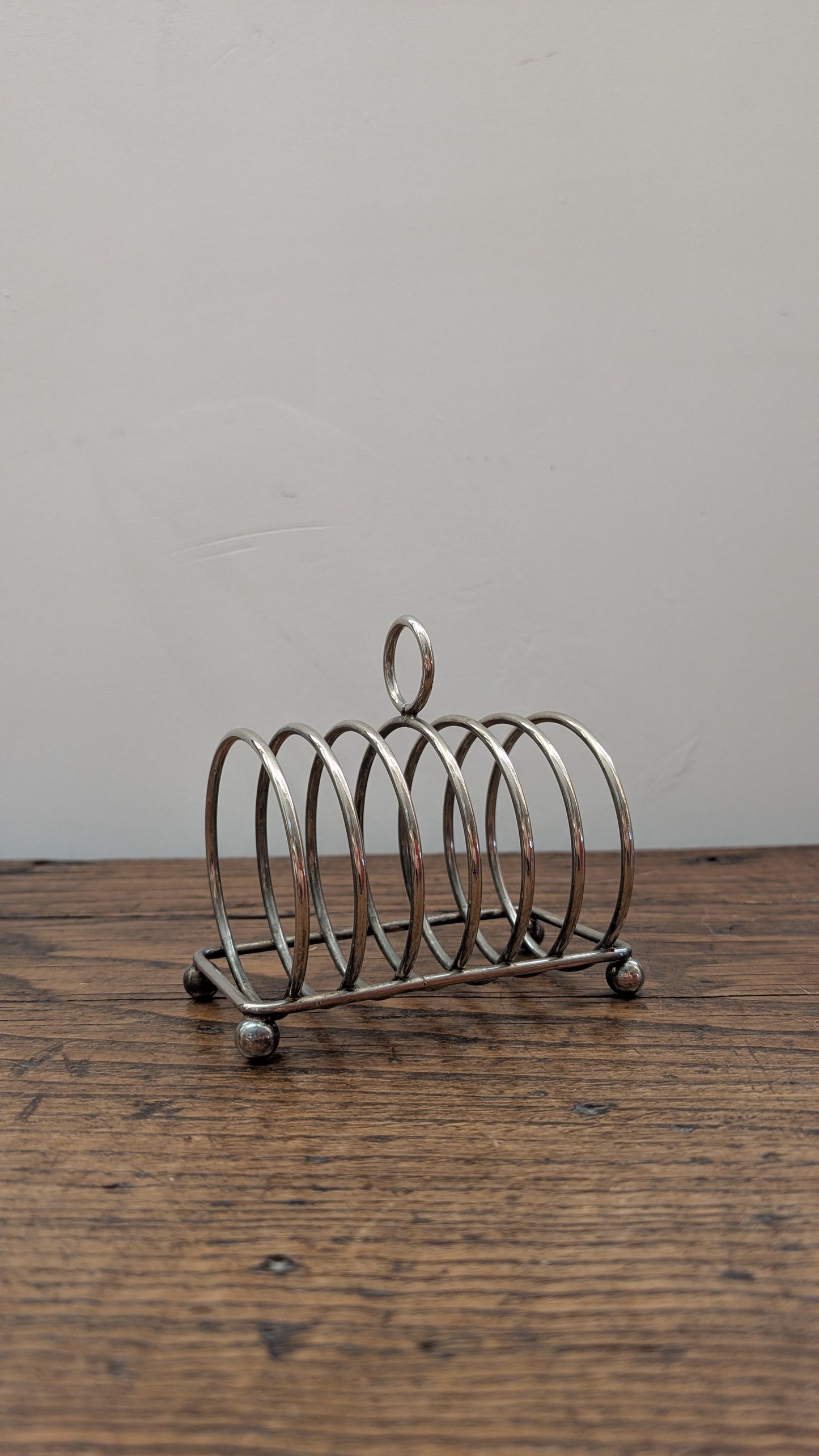 Porte-toast vintage en métal chromé à spirales