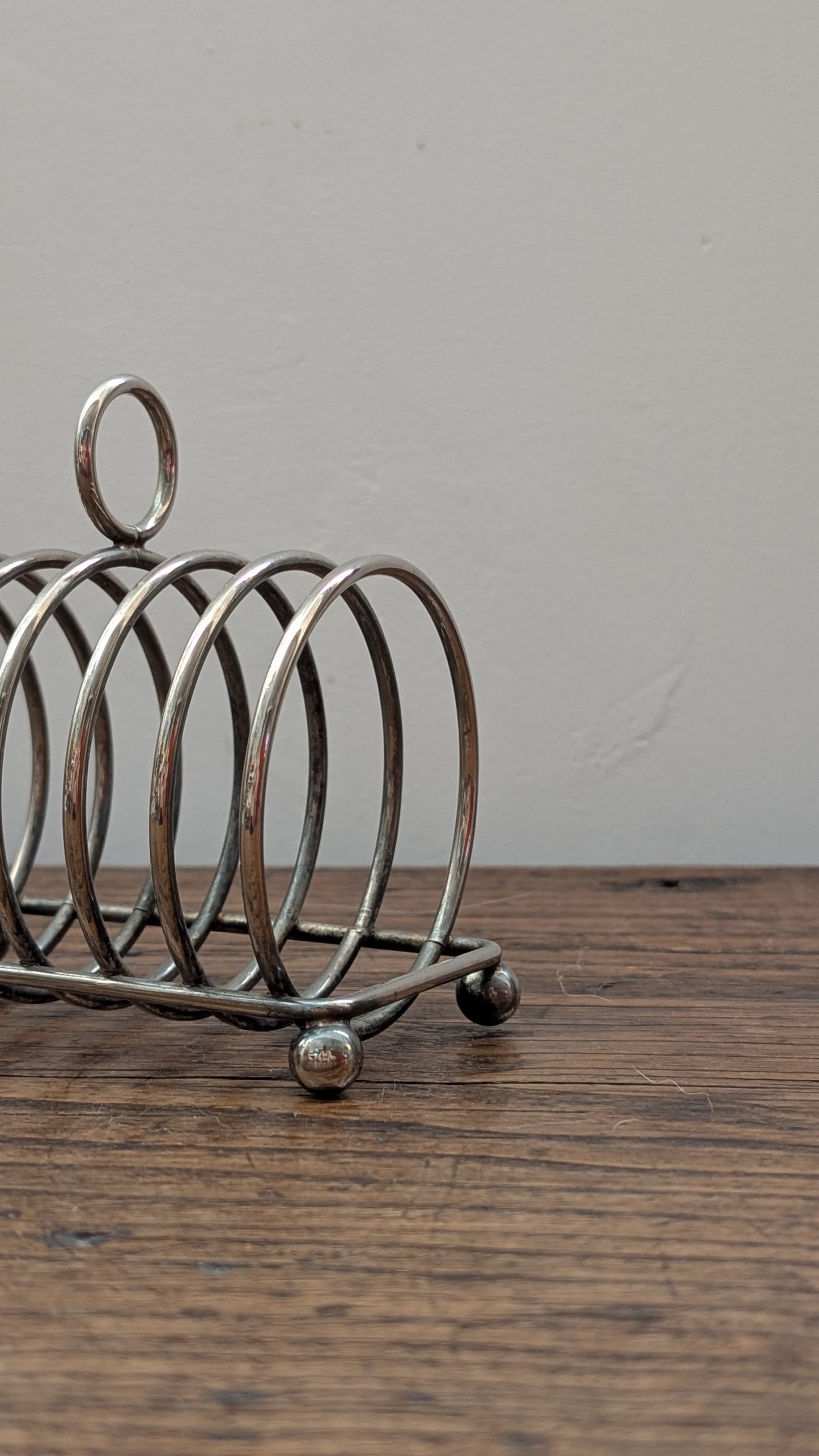 Porte-toast vintage en métal chromé à spirales
