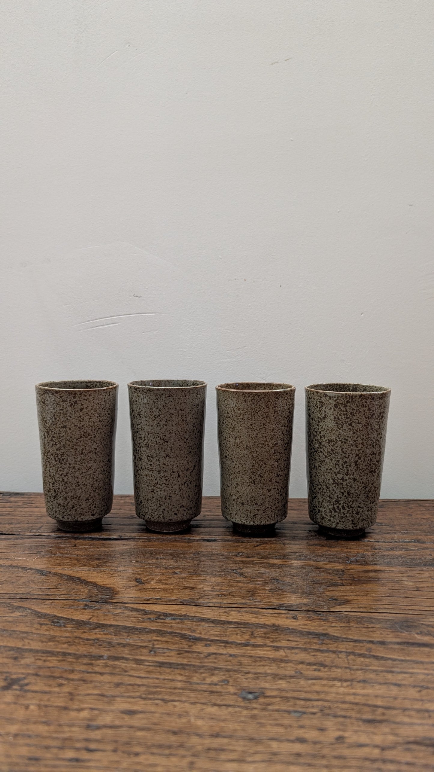 Ensemble de 4 mazagrans en céramique tachetée