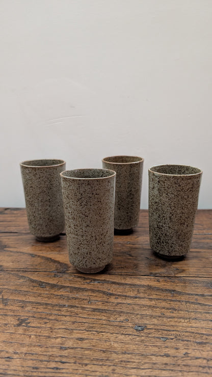 Ensemble de 4 mazagrans en céramique tachetée
