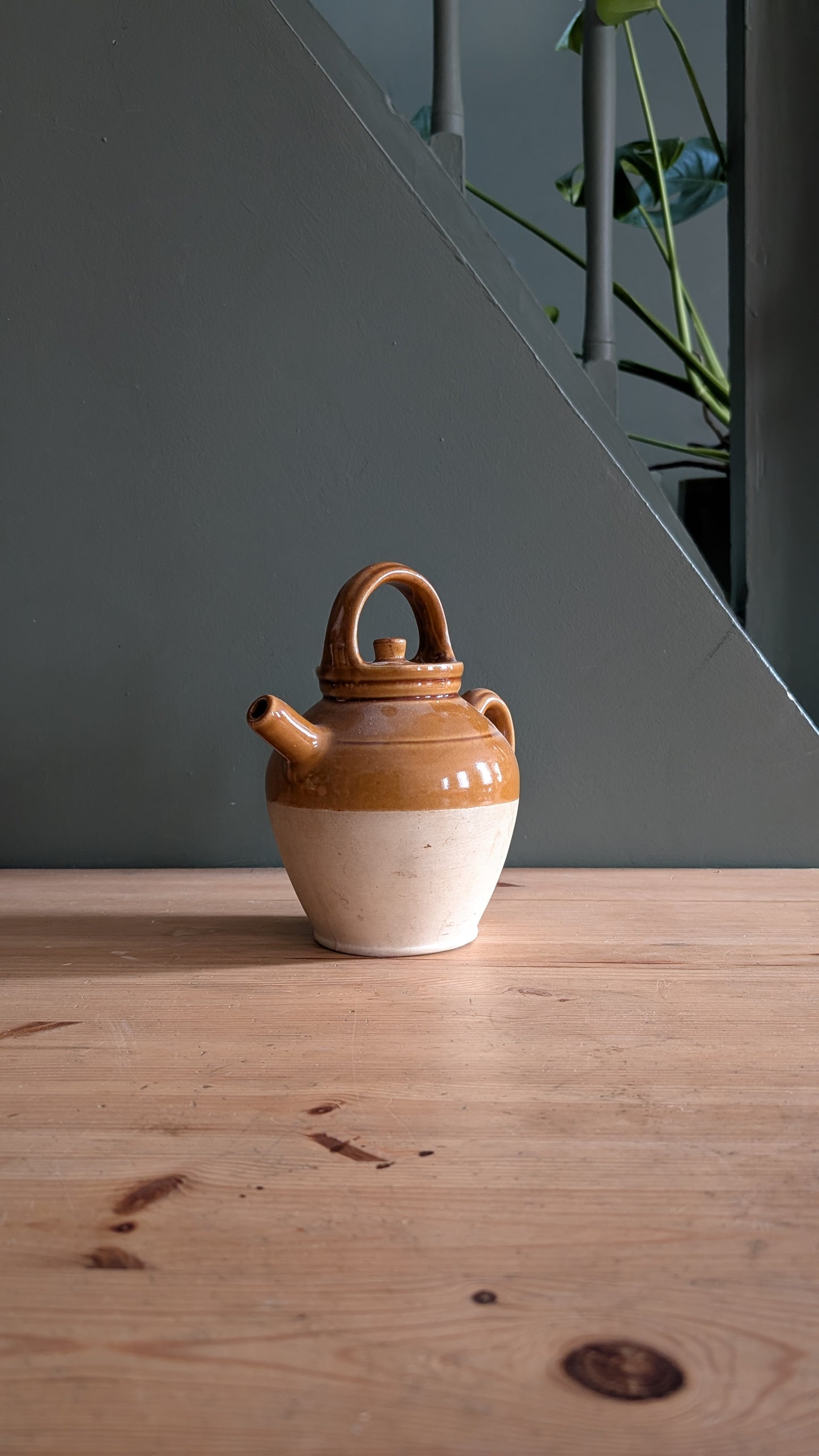 Cruche en terre cuite vernissée