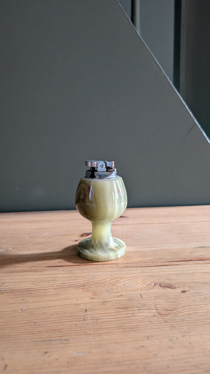 Briquet de table vintage en onyx vert – style années 70