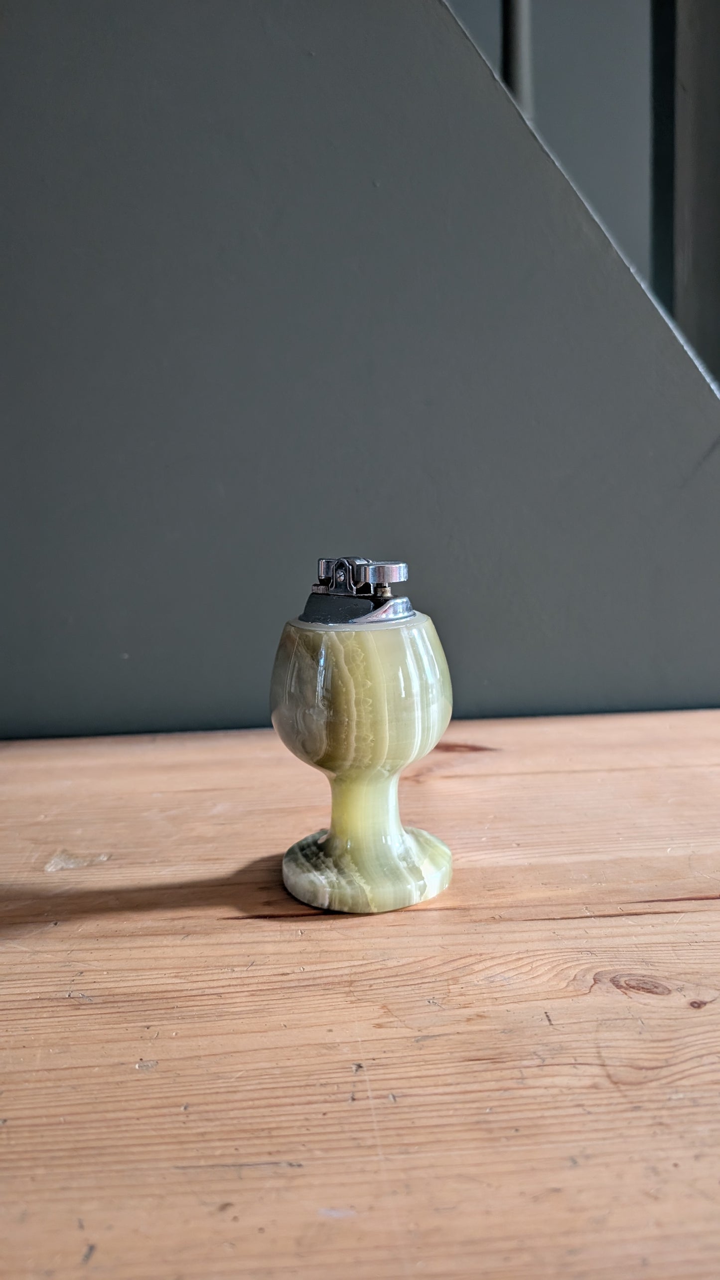 Briquet de table vintage en onyx vert – style années 70