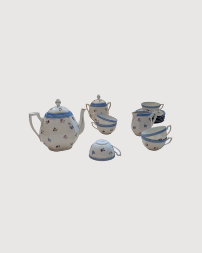 Service à thé, 6 tasses et 11 coupelles