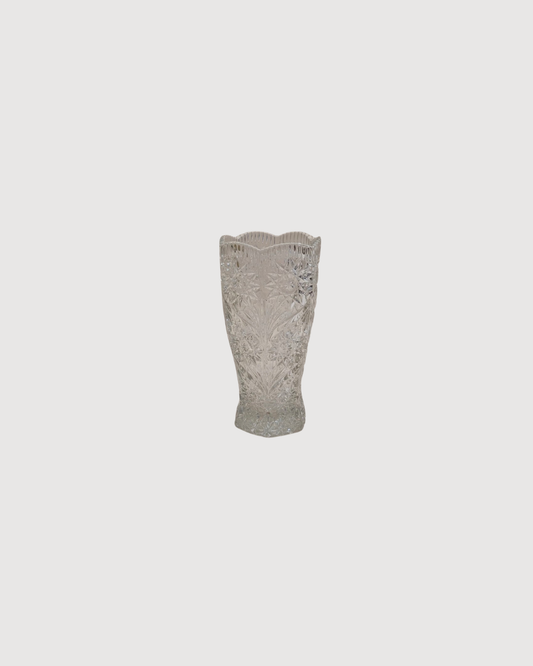 Vase en verre ciselé