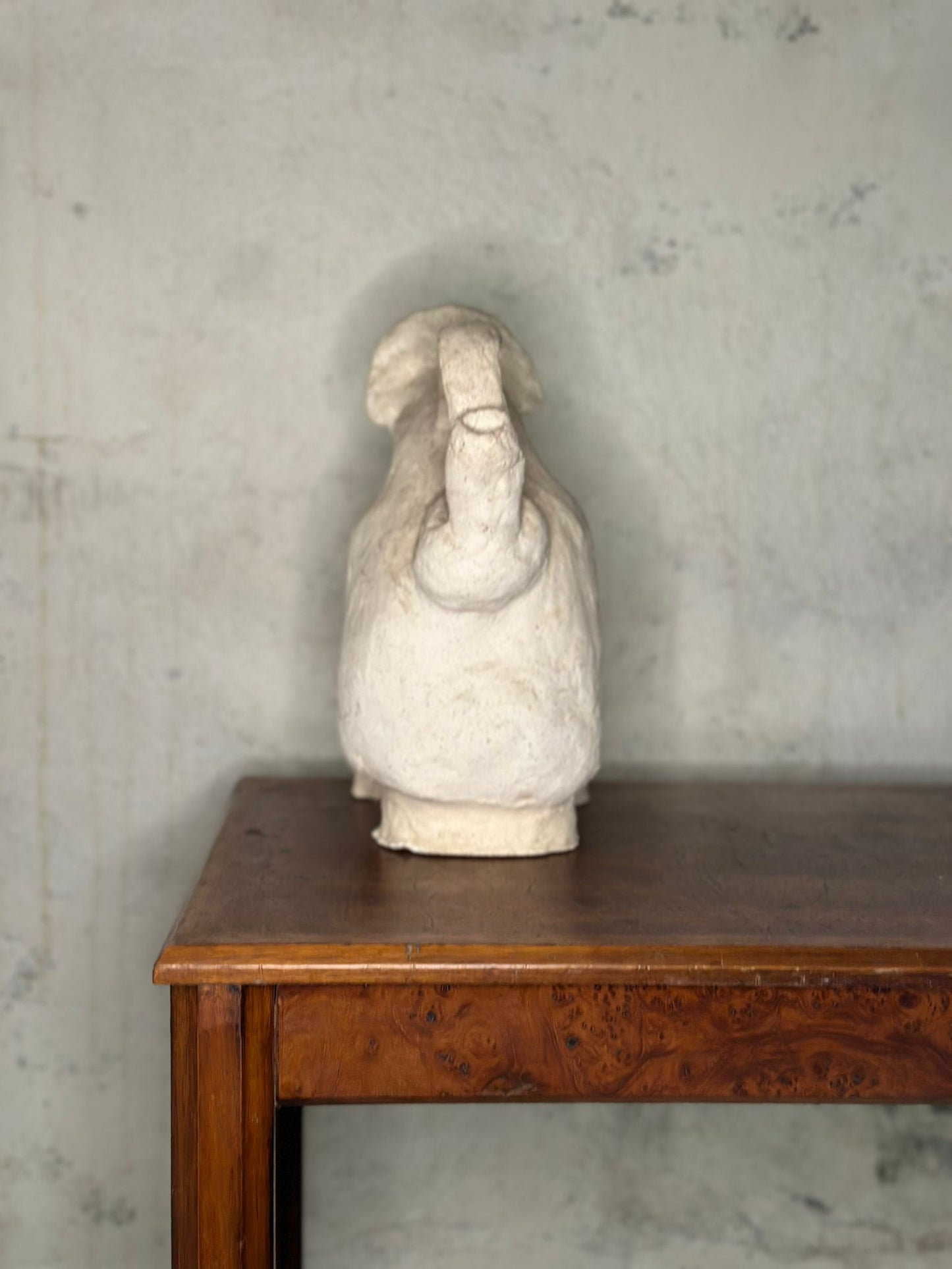 Sculpture en terre cuite anthropomorphe