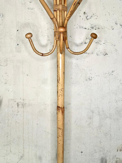 Porte-manteau en bambou et rotin