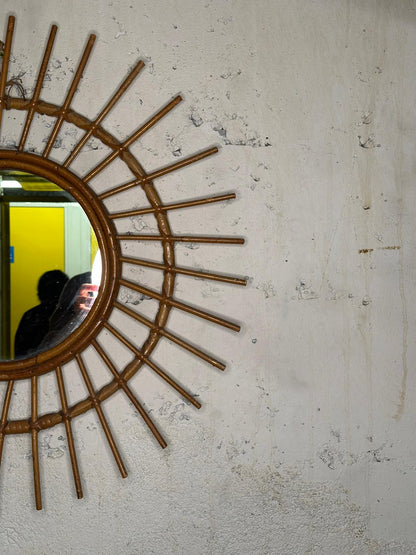 Miroir soleil en rotin vintage