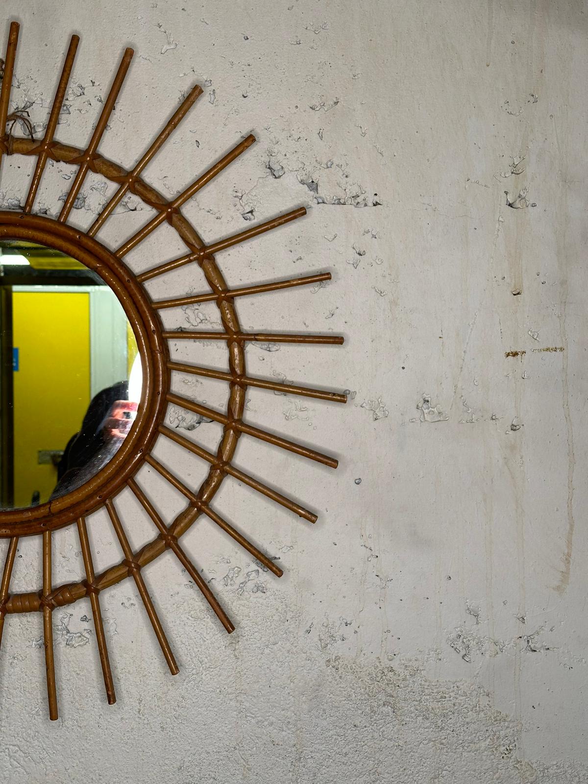 Miroir soleil en rotin vintage