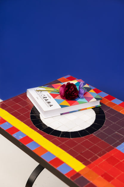 TABLE BASSE "LIGNE CHOLULA - OEIL NOIR-BLANC" EN ZELLIGE PAR GAZELLE MOB