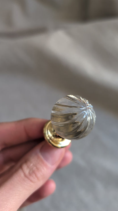 3 poignées en verre